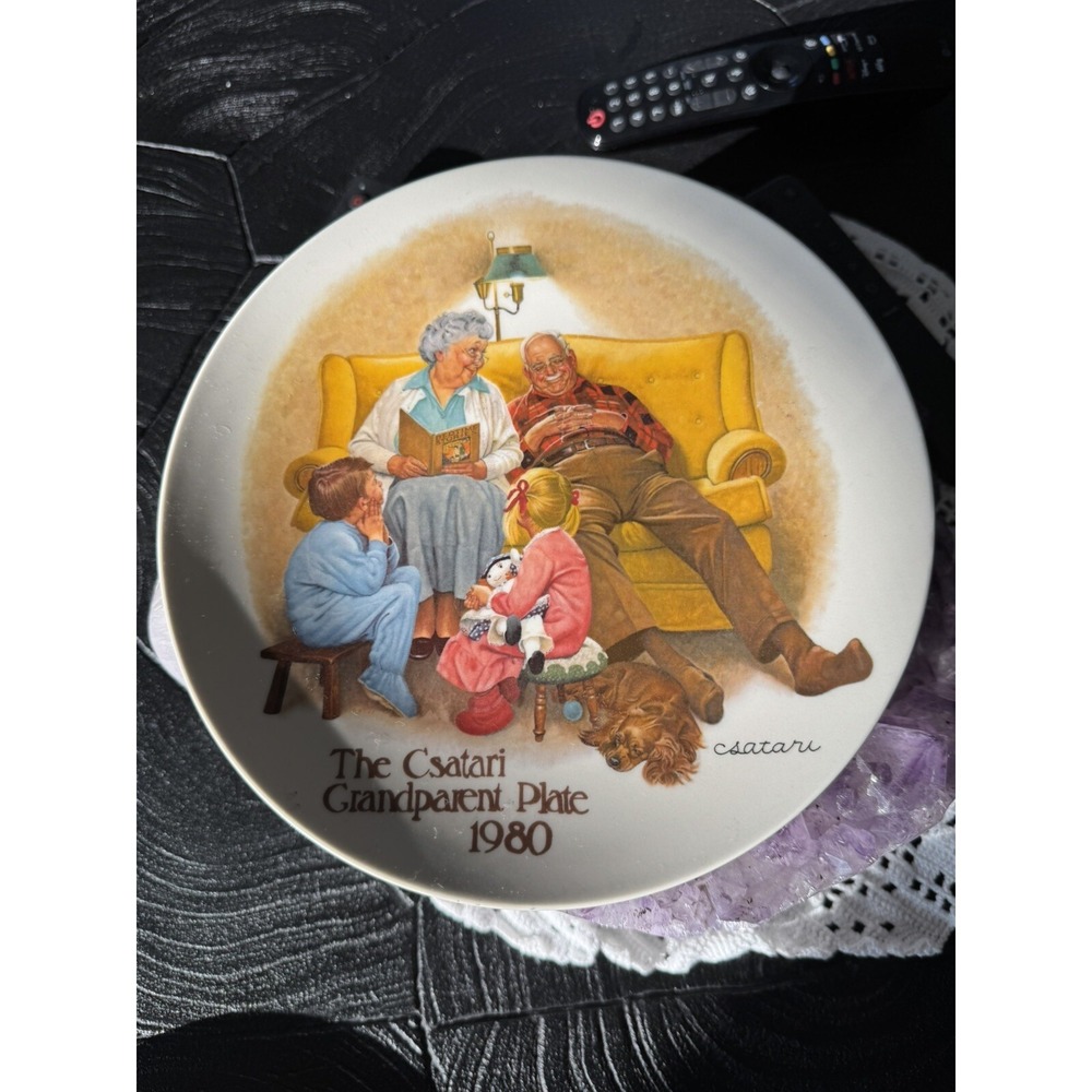 Knowles The Bedtime Story Joseph Csatari Grandparent Plate 3852G  - 1980 NIB - Picture 2 of 4